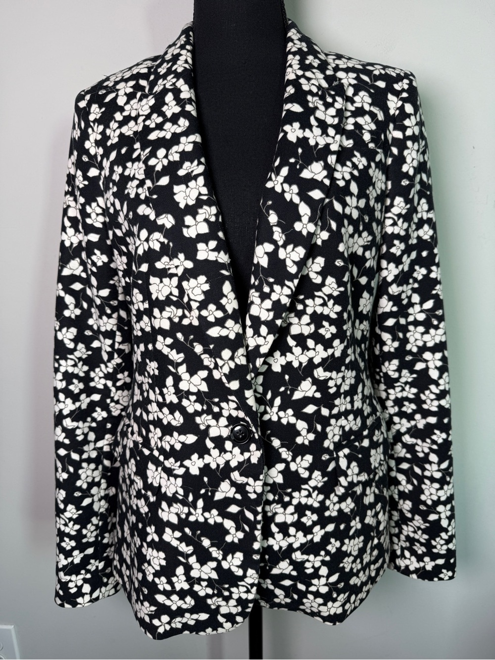 Banana Republic Ditsy Floral Print Blazer Black White Preppy Office Sz 8